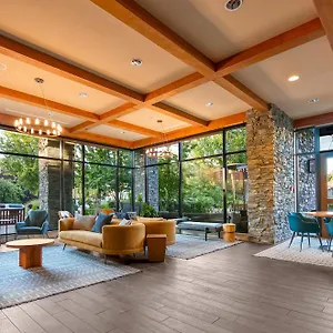 **** Hotel Oswego Canadá