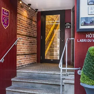 ** Hotel Abri Du Voyageur Canadá